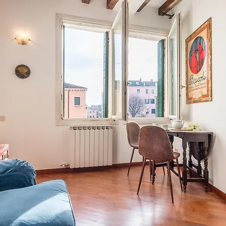 7 Windows On Venice By Lionhost Exterior photo
